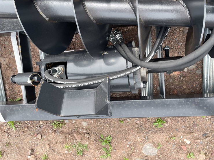 #5135-•-2026-jct-skid-steer-hydraulic-auger-drive-and-(3)-bits-image-5