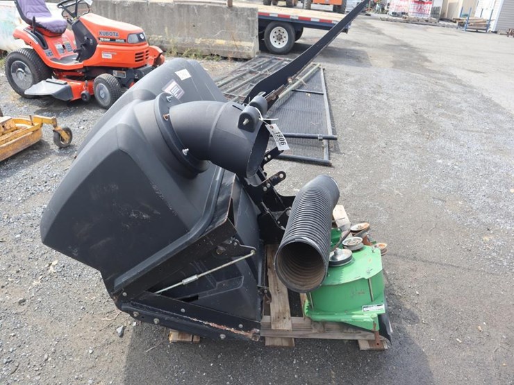 john-deere-bagger-attachment-image-1