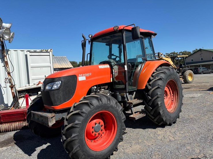 2011-kubota-m108s-image-2