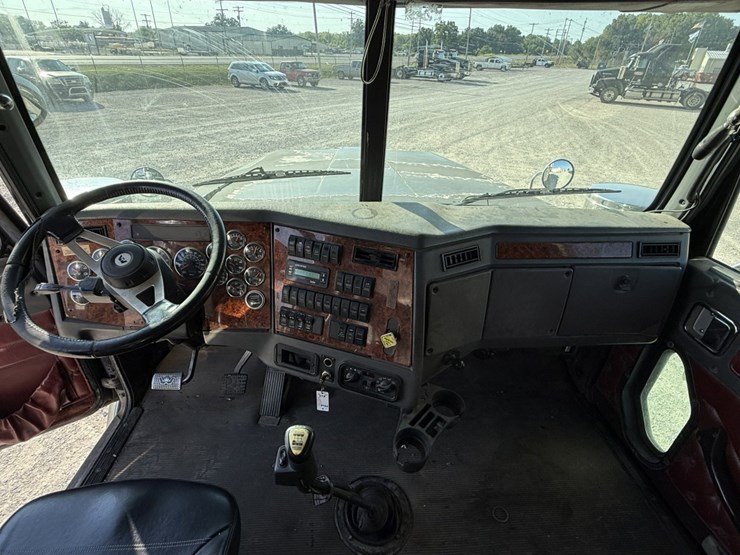 2006-western-star-4900-image-11