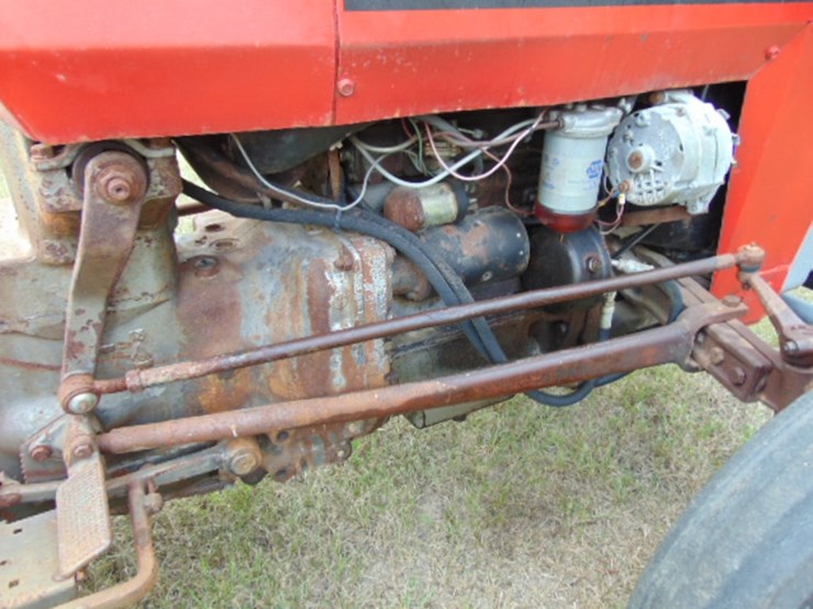 massey-ferguson-235-image-5