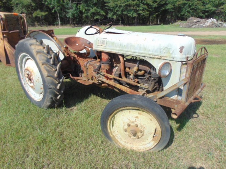 ford-8n-image-3