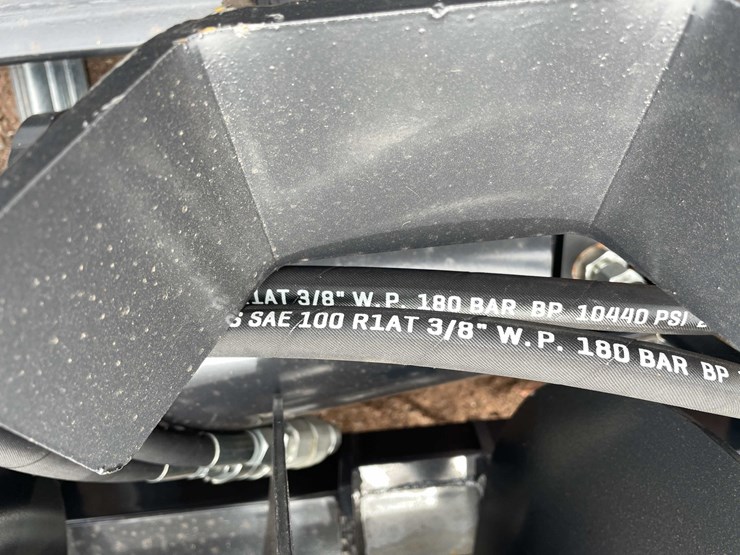 #5136-•-2026-jct-skid-steer-hydraulic-auger-drive-and-(3)-bits-image-9