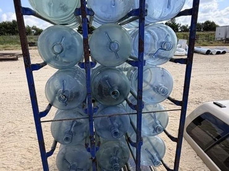 l3---water-jug-storage-shelf/storage-racks-image-1