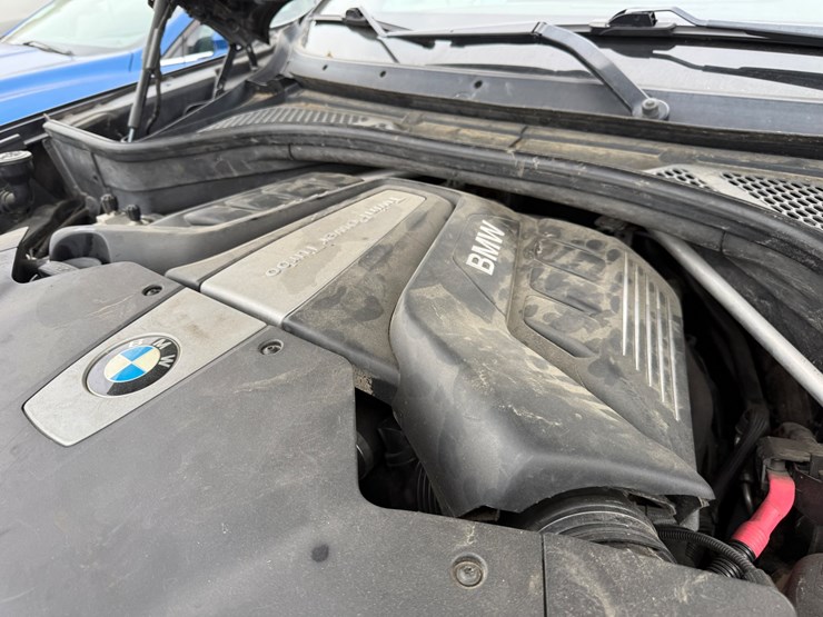 2014-bmw-x5-image-47