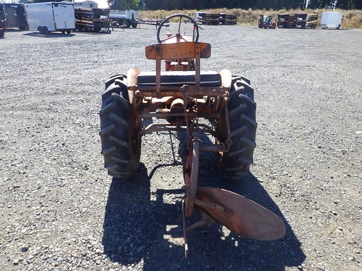 allis-chalmers-b-tractor-image-4