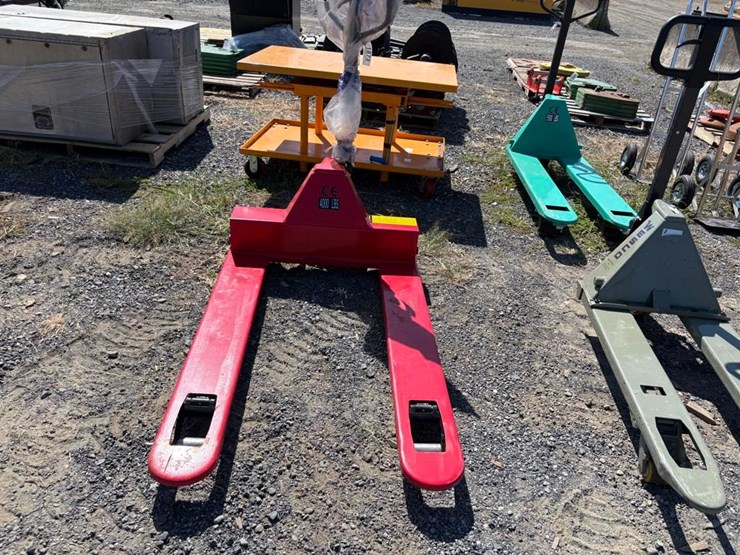 48in-low-profile-pallet-truck-image-3