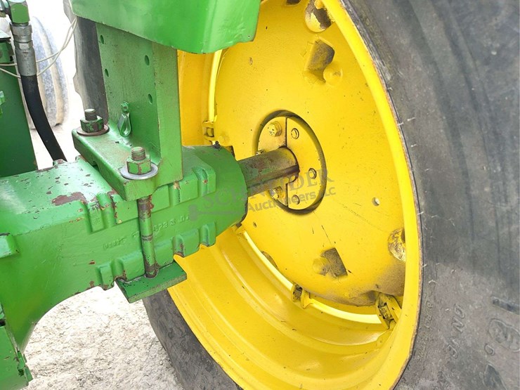 john-deere-2840-image-32