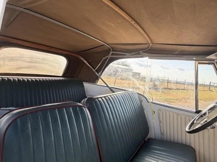 offsite--1949-willy's-jeepster-image-12