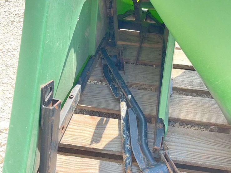 pair-of-mismatched-jd-poly-crop-dividers-for-grain-head-image-5