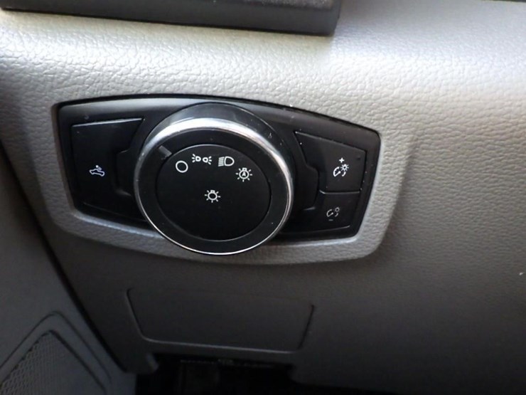 2017-ford-f350-image-39
