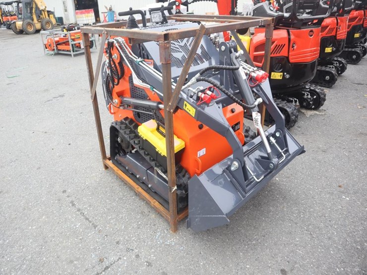 tpm-t460-pro-stand-on-skid-steer-loader-image-2