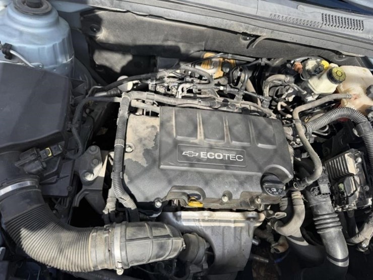 l1---2011-chevy-cruze-image-18