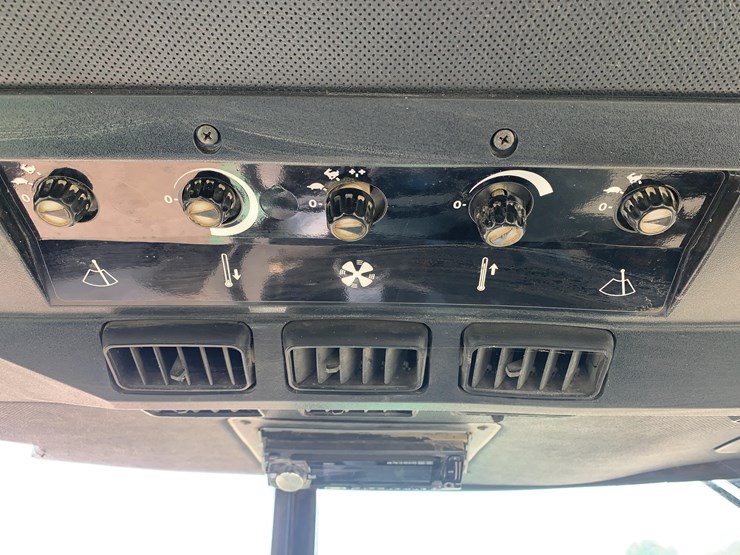john-deere-4630-image-30