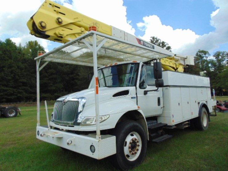 2014-international-durastar-4400-image-1