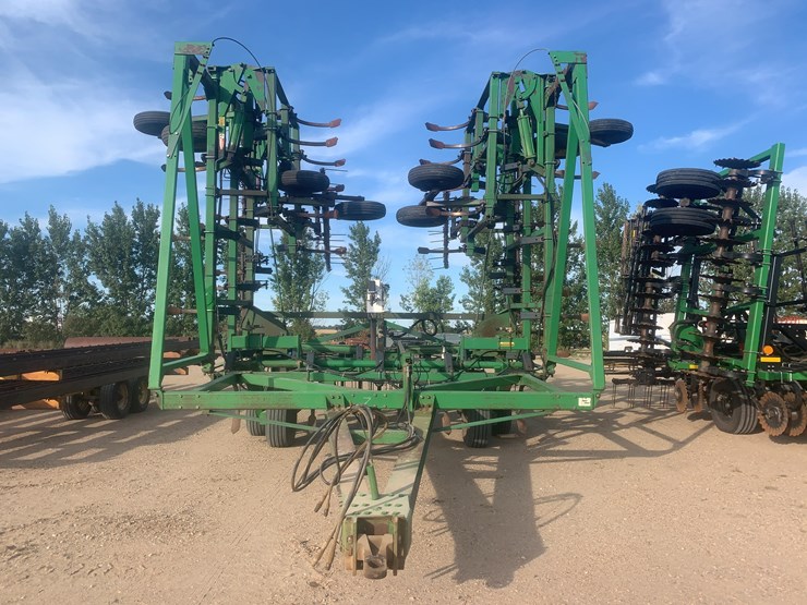 john-deere-1650-image-2