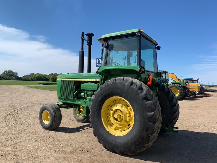 john-deere-4630-image-11