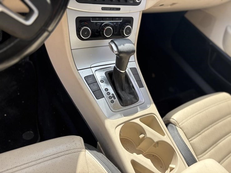 l1---2009-volkswagen-image-11
