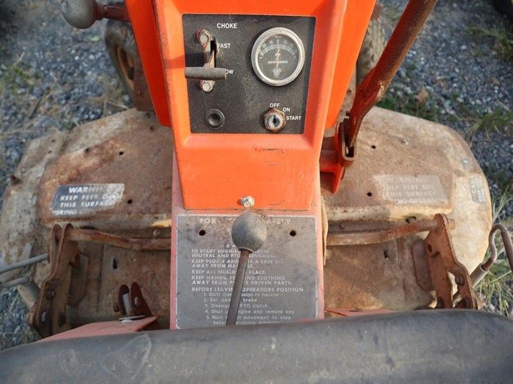allis-chalmers-610-lawn-&-garden-tractor-image-17