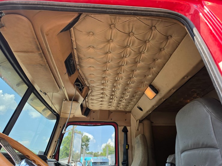 2012-western-star-4900-image-57