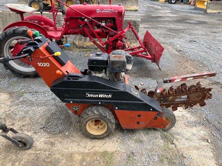 ditch-witch-1020-image-2