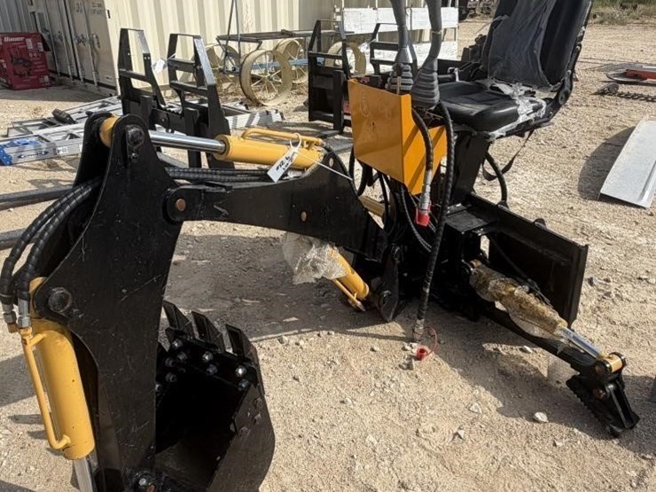 l3--future-brand-skid-steer-unused-backhoe-digger-image-3