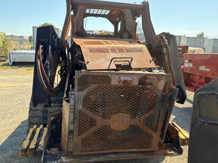 2025-deere-333g-image-6