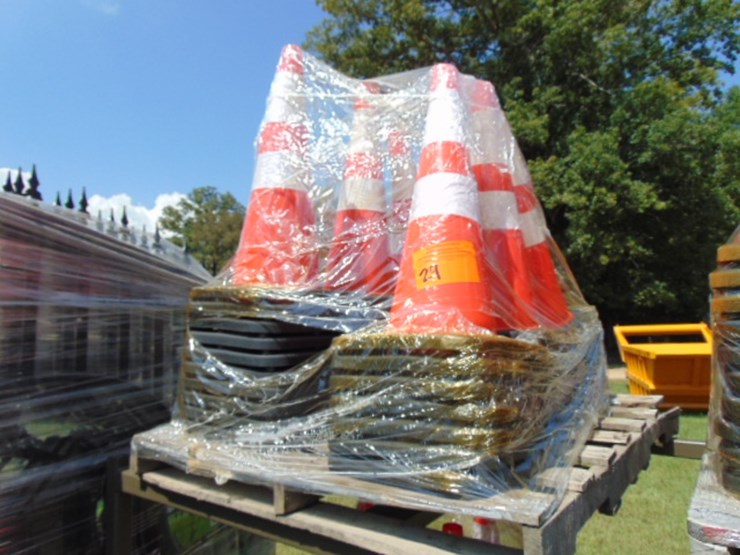 (50)-highway-safety-cones-image-1