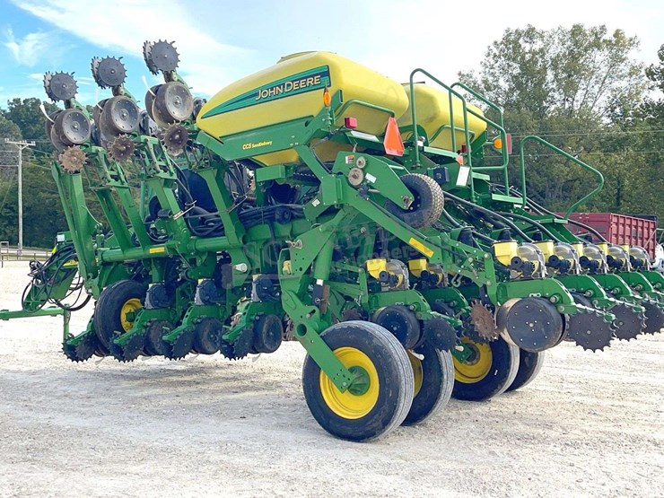 john-deere-1790-image-6
