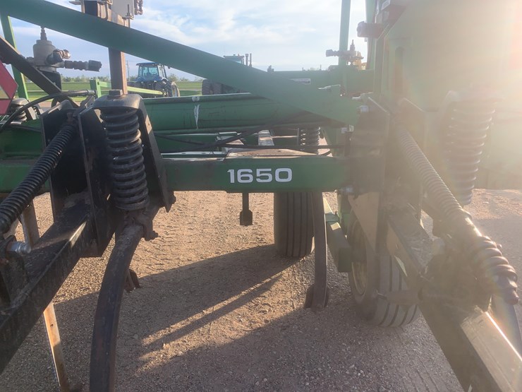 john-deere-1650-image-15
