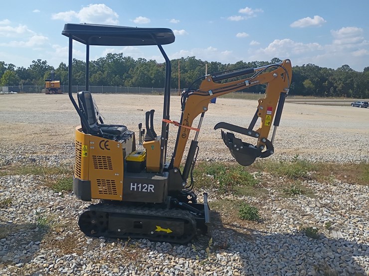#26902-•-2026-cfg-h12r-mini-excavator-image-5