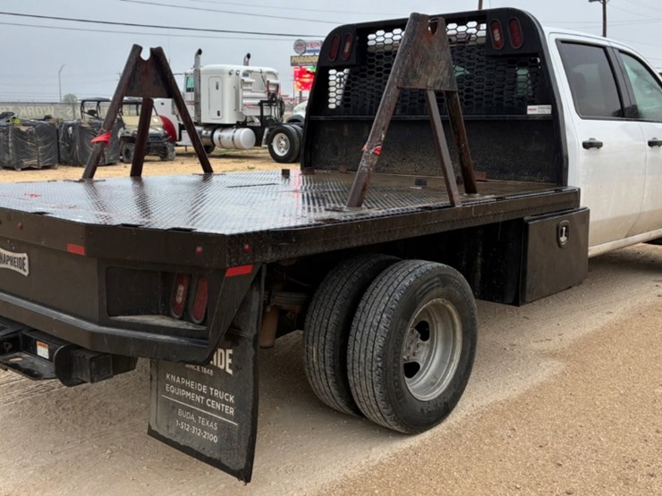 2022-gmc-sierra-3500hd-image-4