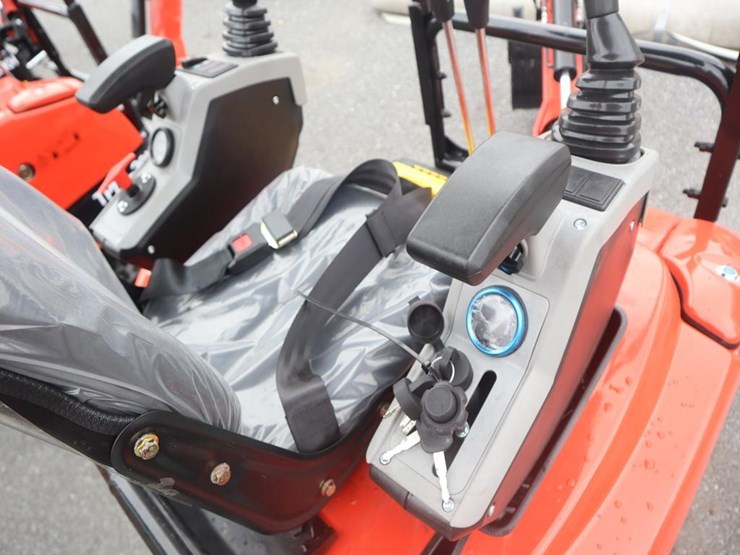tpm-20kh-mini-excavator-image-10