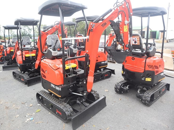 tpm-18hh-mini-excavator-image-2