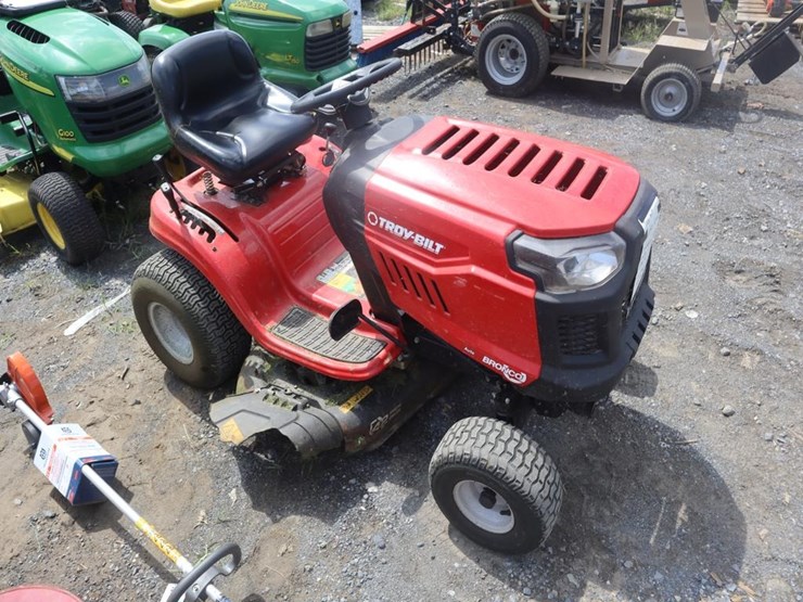 troybilt-riding-mower-image-1