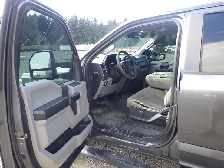 2017-ford-f350-image-25