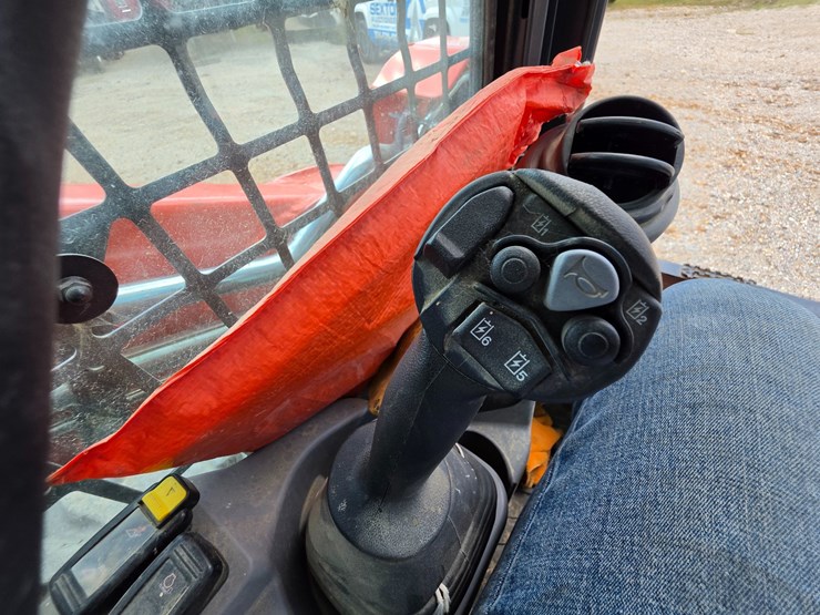 kubota-svl97-3-image-35