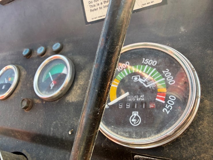 massey-ferguson-231-image-55