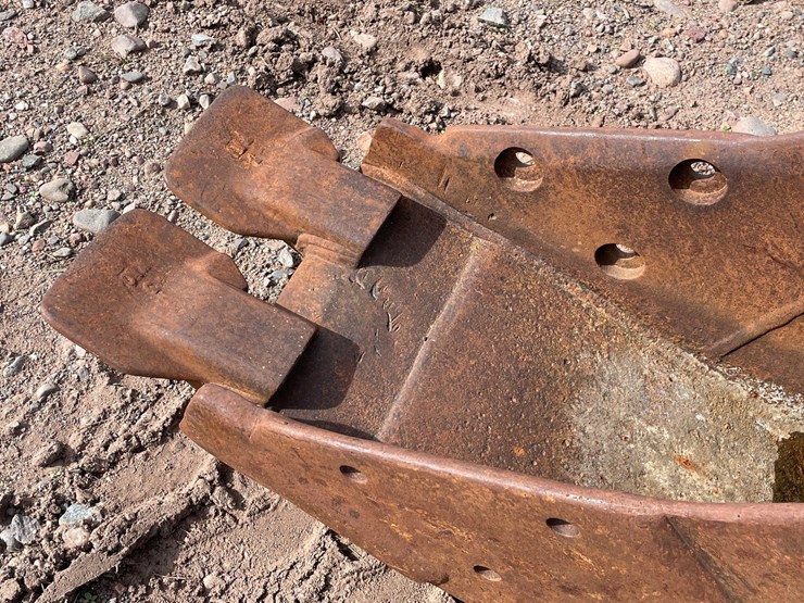 #5073-•-excavator-bucket-image-5