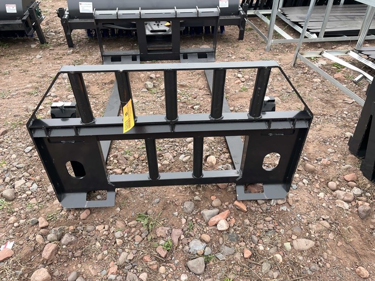 #5204-•-2026-jct-pallet-fork-frame-and-forks-image-1