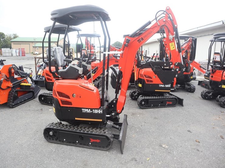 tpm-18hh-mini-excavator-image-4