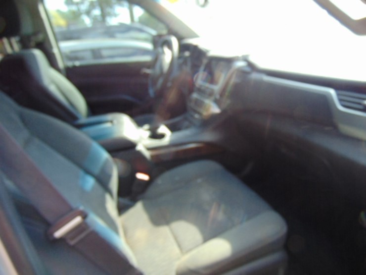 2014-chevrolet-tahoe-image-6