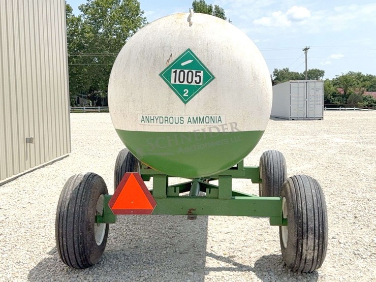 1,000-gallon-anhydrous-wagon-image-7