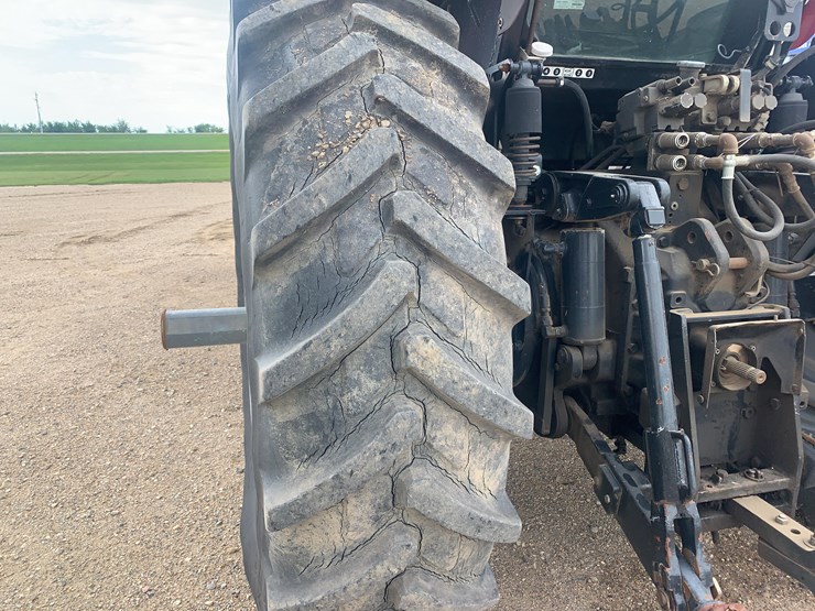 case-mxm-175--tractor-image-11