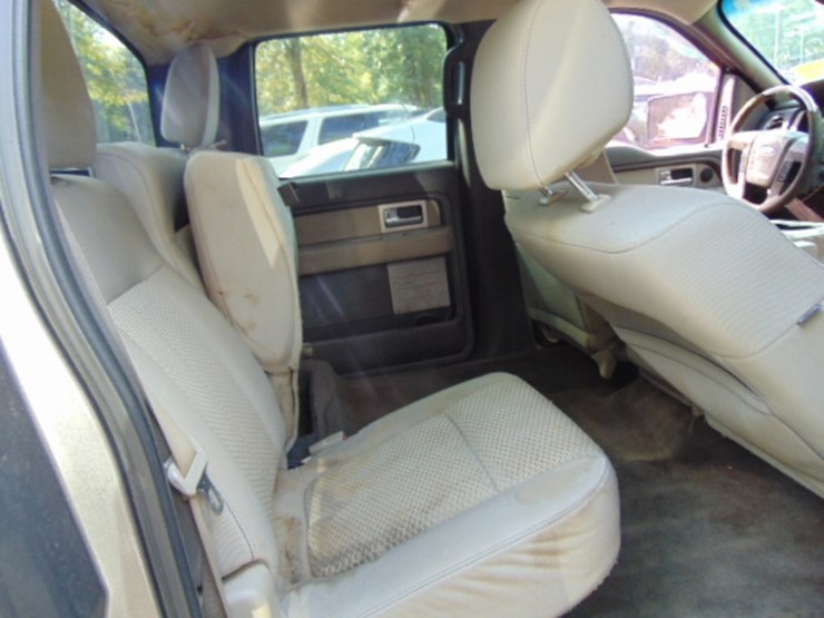 2010-ford-f150-xlt-image-8