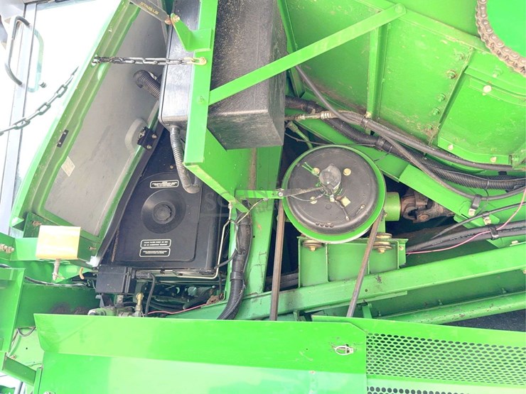 2000-john-deere-9650-sts-image-108