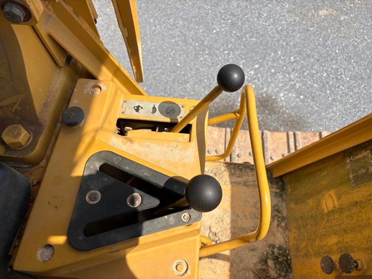 caterpillar-973-image-26