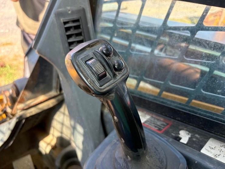 deere-328d-image-16