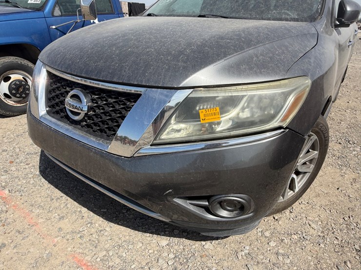2016-nissan-pathfinder-image-17