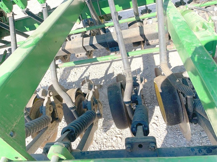 john-deere-750-image-21